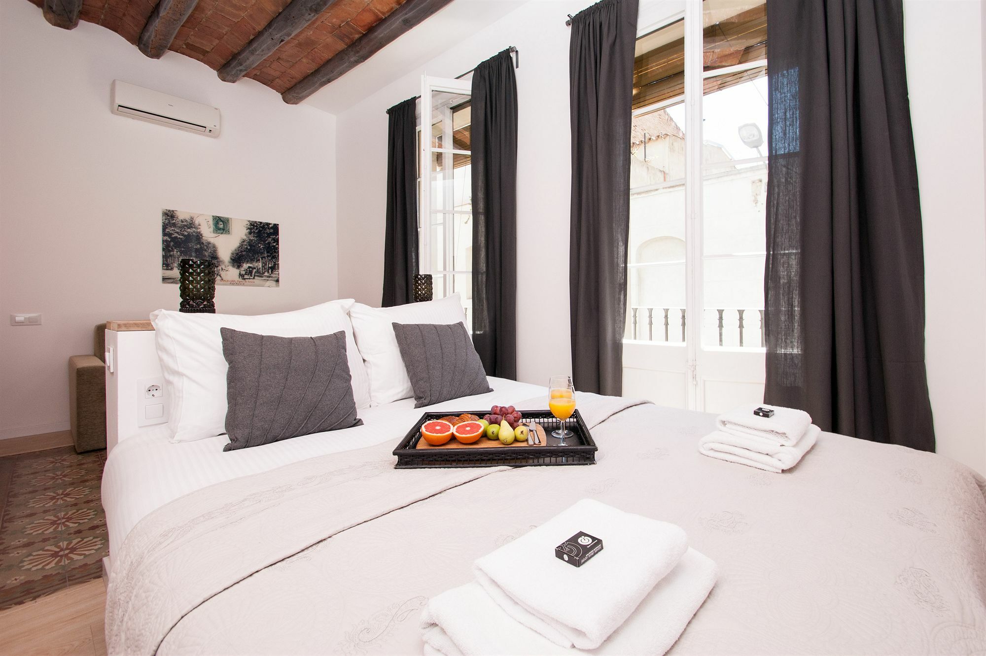 Short Stay Group Gracia Serviced Apartments Barcelona Zewnętrze zdjęcie